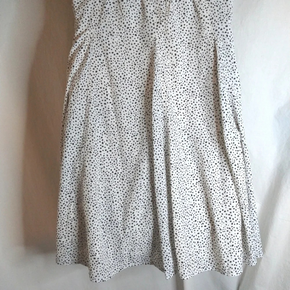 Comfortable Dotted Sun Dress NWT ๐ - Picture 8 of 14